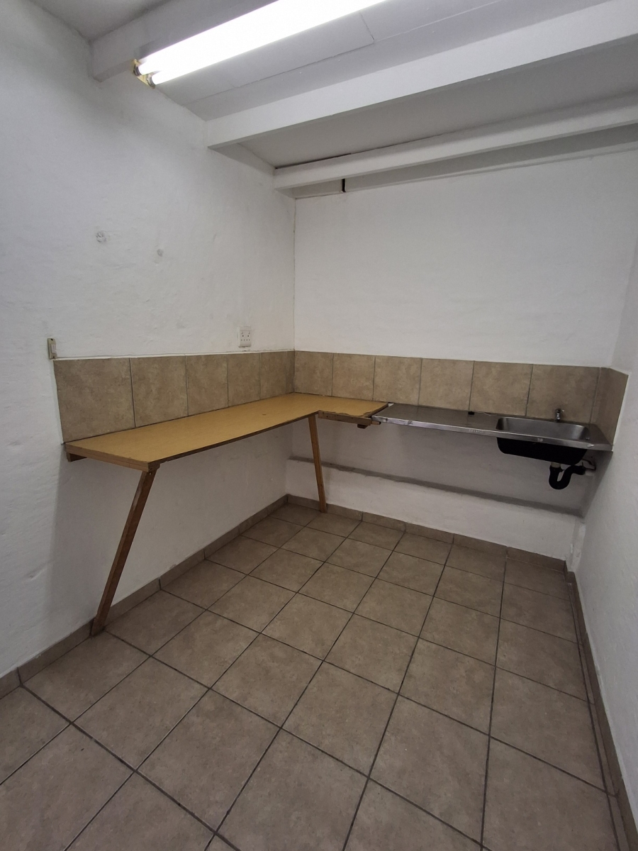 To Let Commercial Property for Rent in Arcadia Eastern Cape